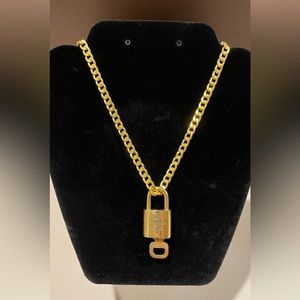 LV Lock&Key with unbranded gold chain